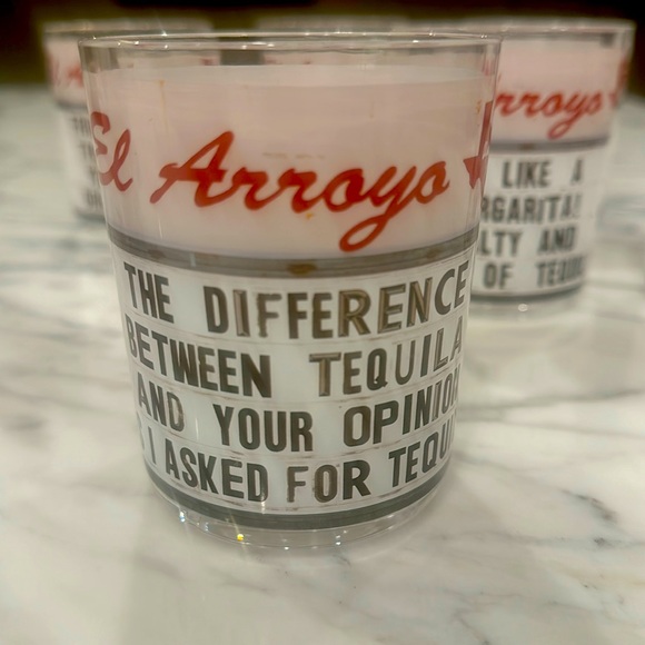 8 El Arroyo Acrylic Cups - Picture 4 of 9